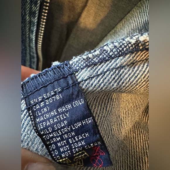 Vintage Tommy Hilfiger Logo Denim Jean Jacket - Picture 5 of 12